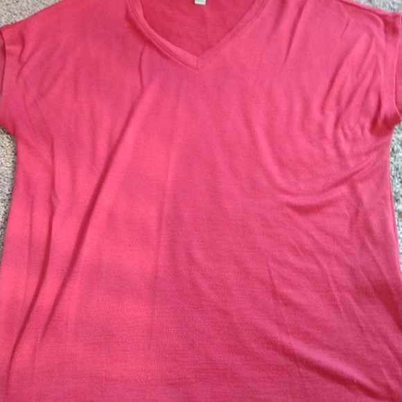 3 warm color t shirts - Picture 8 of 9